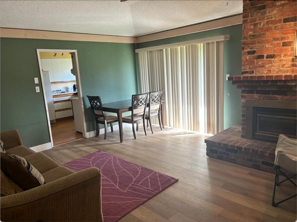 Cozy Retreat On Sandpiper Court - Room H With Share Bathroom Richmond Exterior foto